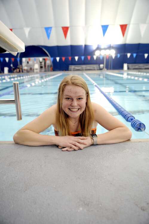 High School Sports Largest Ever Local Contingent Suiting Up For Girls Swimming And Diving State Championships This Week 2 15 18 Semoball