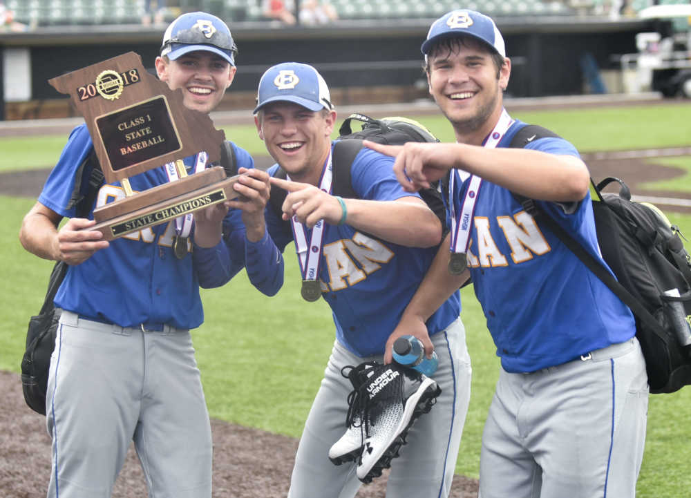 Monroe Mustangs Baseball Earns Run-Rule Victory over D3 No. 1 RCSJ  Gloucester - Monroe College Athletics