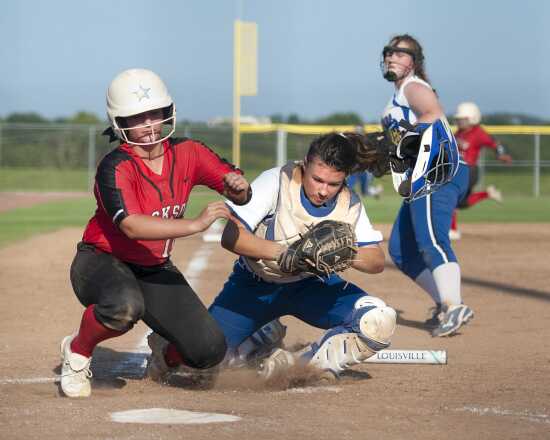 High School Sports Wild Pitch Helps Send Notre Dame To 4 2 Softball Win Over Jackson 9 4 19 Semoball