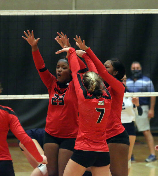 Photo gallery Volleyball Sikeston vs. Saxony Lutheran 10 14 20