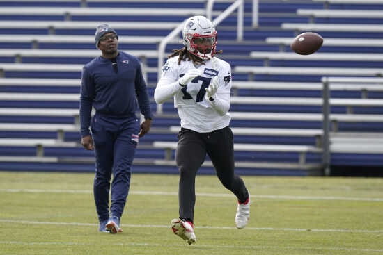 FOXBOROUGH, MA - AUGUST 11: New England Patriots wide receiver Kristian  Wilkerson (17) makes a catch