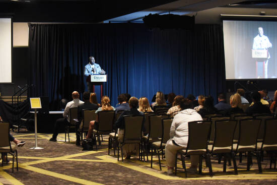 Other Sports: Hall of Fame RB Marshall Faulk to speak at local business  conference (8/5/22)