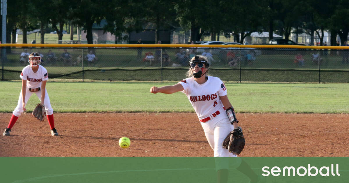 High School Sports: Offense sputters late for Sikeston Silver Sox