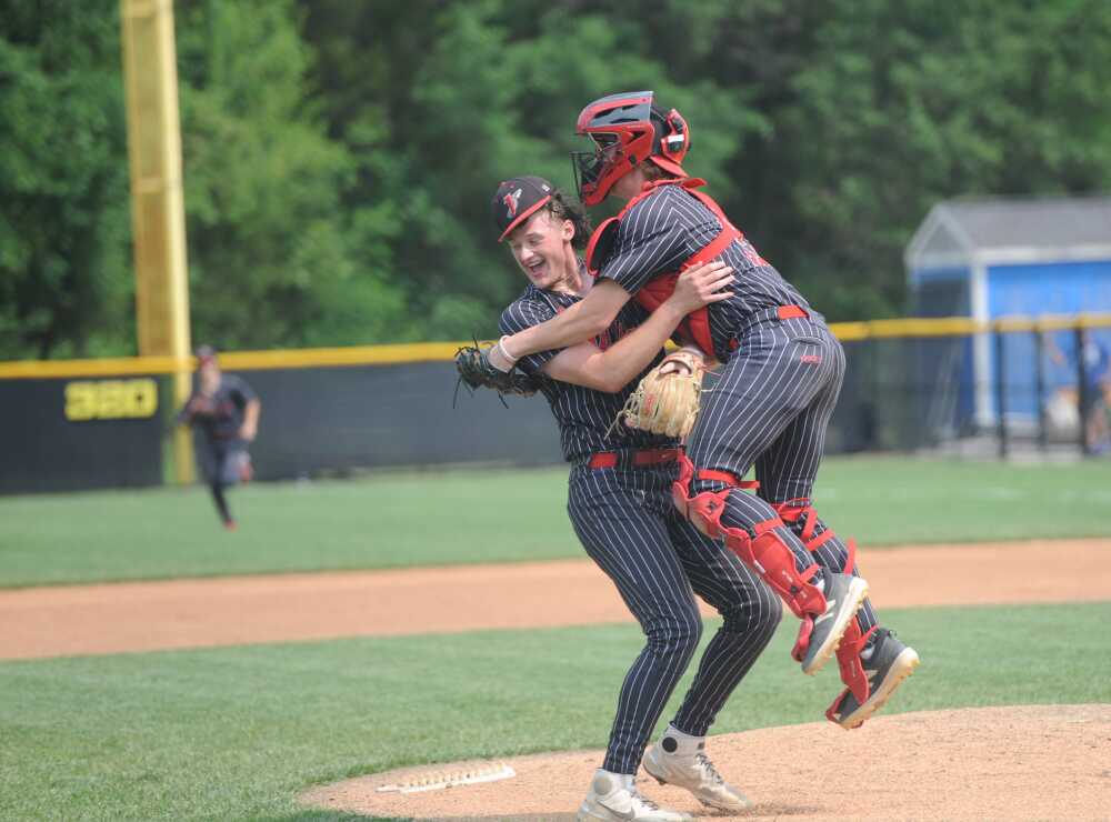 Bogenpohl's record-breaking game pushes Jackson past Oakville in district semis