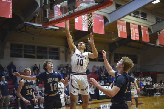 High School Sports: John Hartman scores 23 to lead Saxony Lutheran